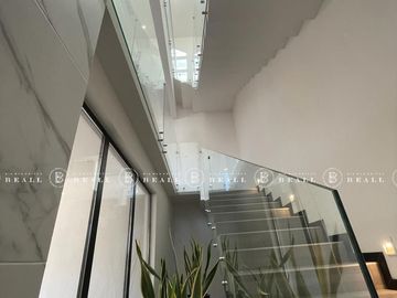 CASA EN VENTA EN   ALTOZANO