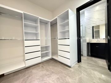 CASA EN VENTA EN   ALTOZANO