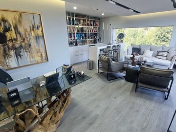 Casa en Venta Punto Sur con 4 habitaciones + Estudio
