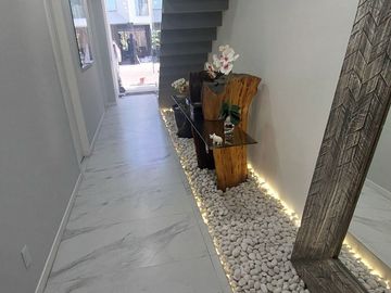 Casa en Venta Punto Sur con 4 habitaciones + Estudio