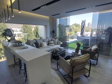 Casa en Venta Punto Sur con 4 habitaciones + Estudio