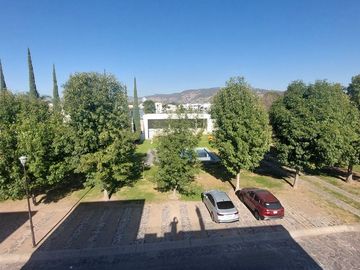 Casa en Venta Punto Sur con 4 habitaciones + Estudio