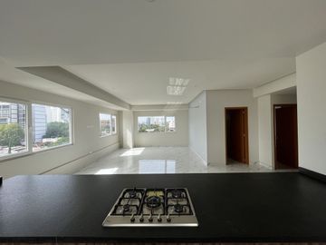 AMPLIO DEPARTAMENTO 3REC EN VENTA EN EL COUNTRY CLUB, GUADALAJARA