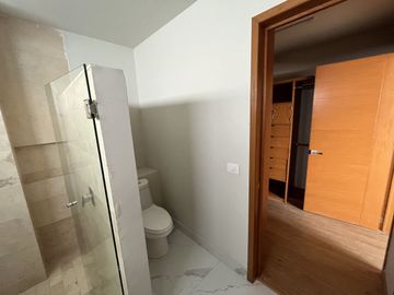 AMPLIO DEPARTAMENTO 3REC EN VENTA EN EL COUNTRY CLUB, GUADALAJARA
