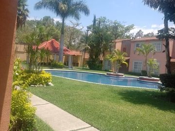 Casa en venta en Fraccionamiento Campiña Tetecalita en Emiliano Zapata