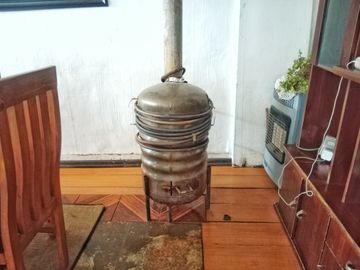 TERRENO PLANO CON CASA PARA REMODELAR CERCA PLAN