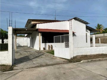 AMPLIA CASA  EN LA LIBERTAD PALENQUE CHIAPAS