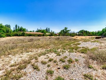 Terreno con vista a la cancha de polo y en condominio seguro