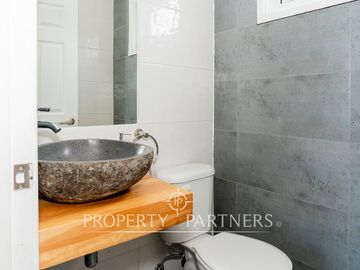 Gran terreno con casa en sector Leñadura