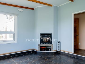 Gran terreno con casa en sector Leñadura