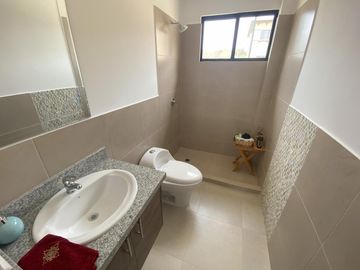 Venta de Casa 2 pisos, Vía a la Costa Km 19 , GYE CSG