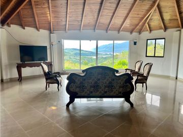 JC - SE VENDE CASA CAMPESTRE