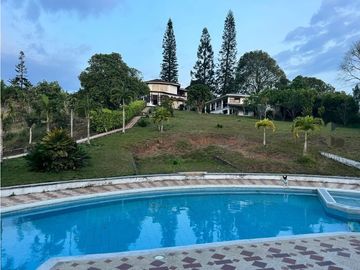 JC - SE VENDE CASA CAMPESTRE