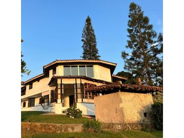 JC - SE VENDE CASA CAMPESTRE