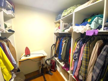 Increíble oportunidad, 11D 5B local comercial unido a casa
