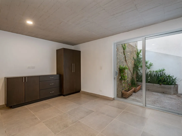 Casa con Loft Independiente en venta a Minutos del Centro de San Miguel