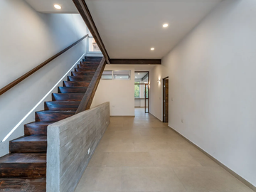 Casa con Loft Independiente en venta a Minutos del Centro de San Miguel