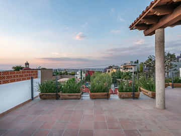 Casa con Loft Independiente en venta a Minutos del Centro de San Miguel