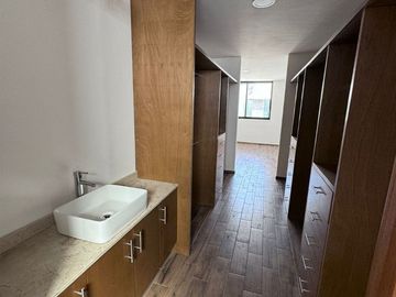 Casa en Venta  San Pedro Cholula - 12 pte - forjadores - recta - periférico