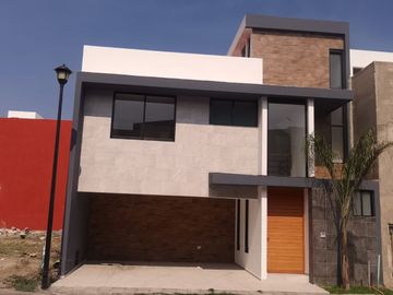 Casa en Venta  San Pedro Cholula - 12 pte - forjadores - recta - periférico