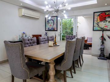 CASA EN VENTA EN LOMAS DEL CAMPESTRE