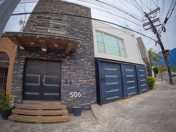 CASA EN VENTA EN LOMAS DEL CAMPESTRE