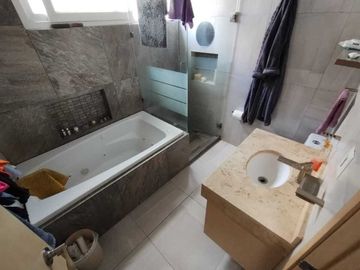 Casa venta en Condado del valle