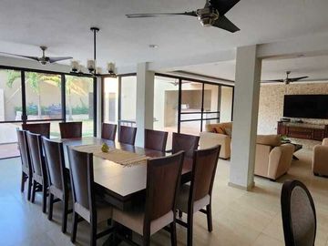 Casa en Venta en privada dentro de Merida