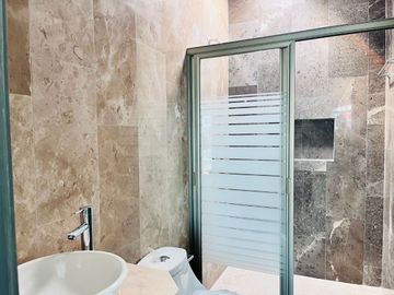 Casa Comercial en Lomas de Jiutepec Jiutepec - ROQ-1258-Cc