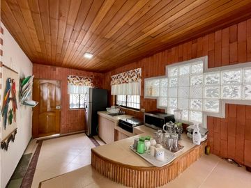 Se vende cabaña en pozos colorados Santa Marta