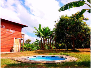 VENTA FINCA VIA ARMENIA MONTENEGRO QUINDIO, COL. CEL. 320 774----