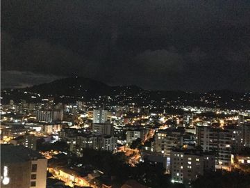 Venta Apartamento  en Conjunto Exclusivo de Pinares Pereira