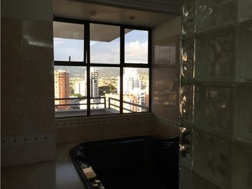 Venta Apartamento  en Conjunto Exclusivo de Pinares Pereira