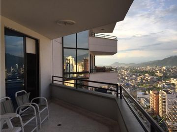 Venta Apartamento  en Conjunto Exclusivo de Pinares Pereira
