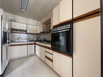 Se Vende Apartamento en el Sector de Pinares Pereira