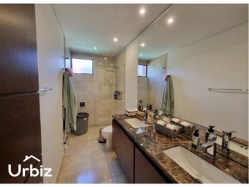 Apartamento en Venta de 204m y150m de Terraza cerca a Colina Campestre