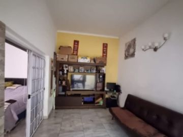 Casa PH en venta en Moron Centro