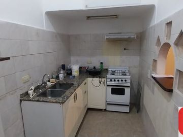 PH en venta 2 amb con patio en Parque Patricios