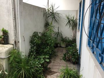 Casa para 2 Familias en venta en Wilde Oeste