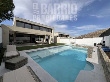 Casa en Venta en Chicureo - Piedra Roja
