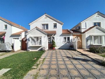 Casa en Venta en CONDOMINIO CUMBRES