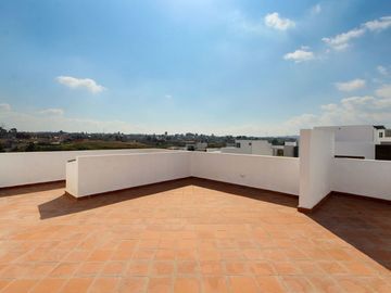 CASA EN LOMAS DE ANGELOPOLIS