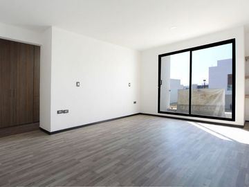 CASA EN LOMAS DE ANGELOPOLIS