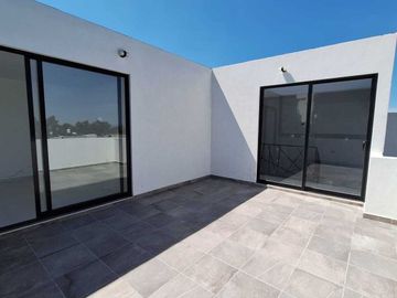 Lujosa Residencia  cerca  del Parque Loro