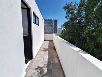 Lujosa Residencia  cerca  del Parque Loro