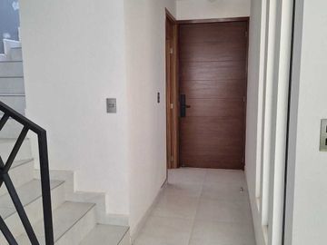 Lujosa Residencia  cerca  del Parque Loro