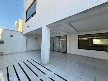 Edificio en venta en Magisterial Vista Bella