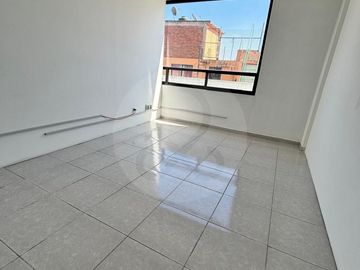 Edificio en venta en Magisterial Vista Bella