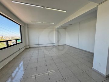 Edificio en venta en Magisterial Vista Bella