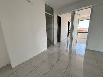 Edificio en venta en Magisterial Vista Bella